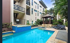 3 Bedroom Central Beachside Kingscliff Apartment With Pool